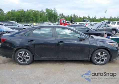 2020 Kia Forte Lxs z USA, uszkodzony, nr VIN 3KPF24AD1LE161370